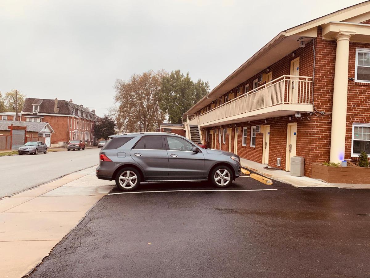 | Red Carpet Inn - Norristown