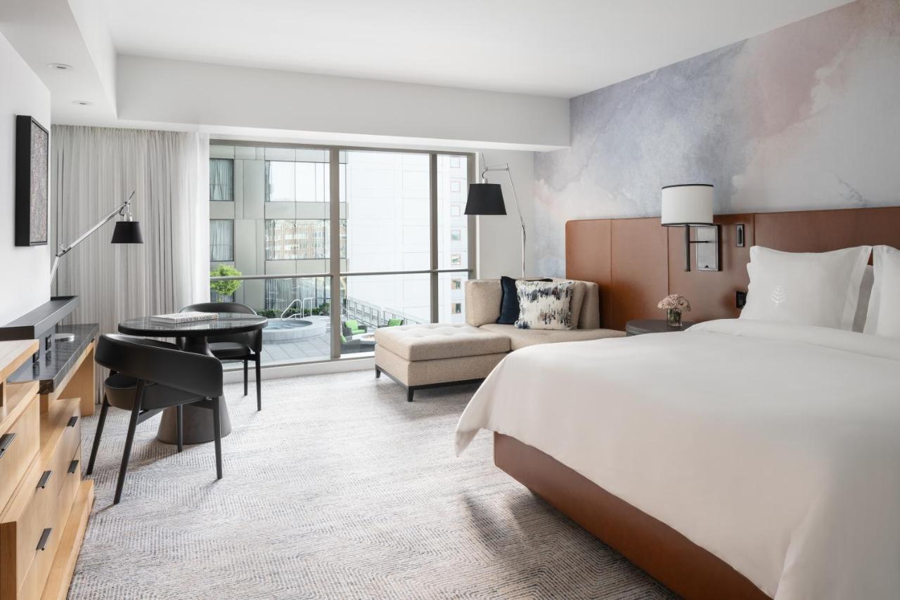 Seattle View King - Hearing Accessible at Four Seasons Hotel Seattle