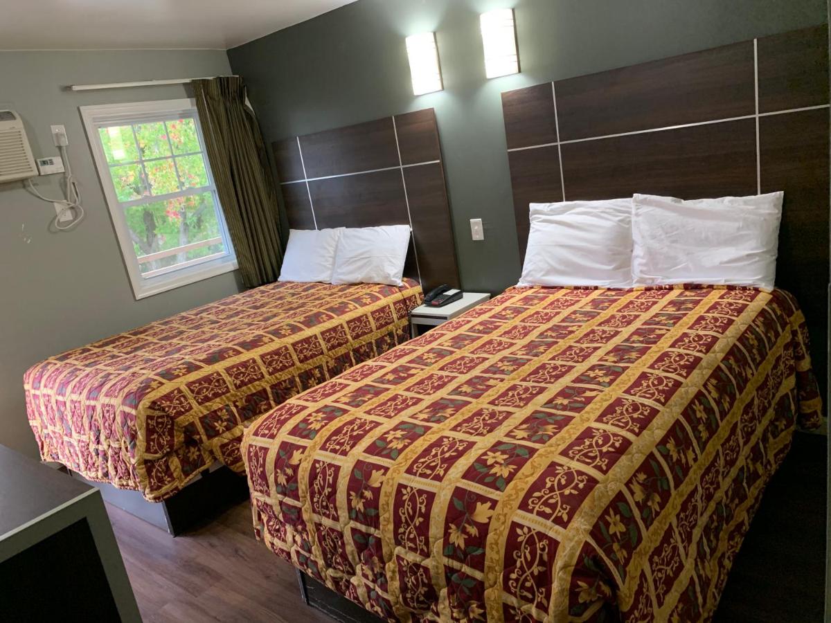 | Red Carpet Inn - Norristown