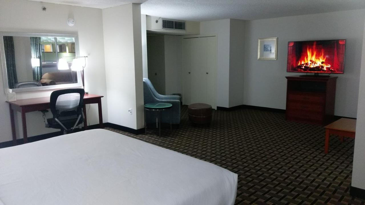 | C3 Hotel & Convention Center
