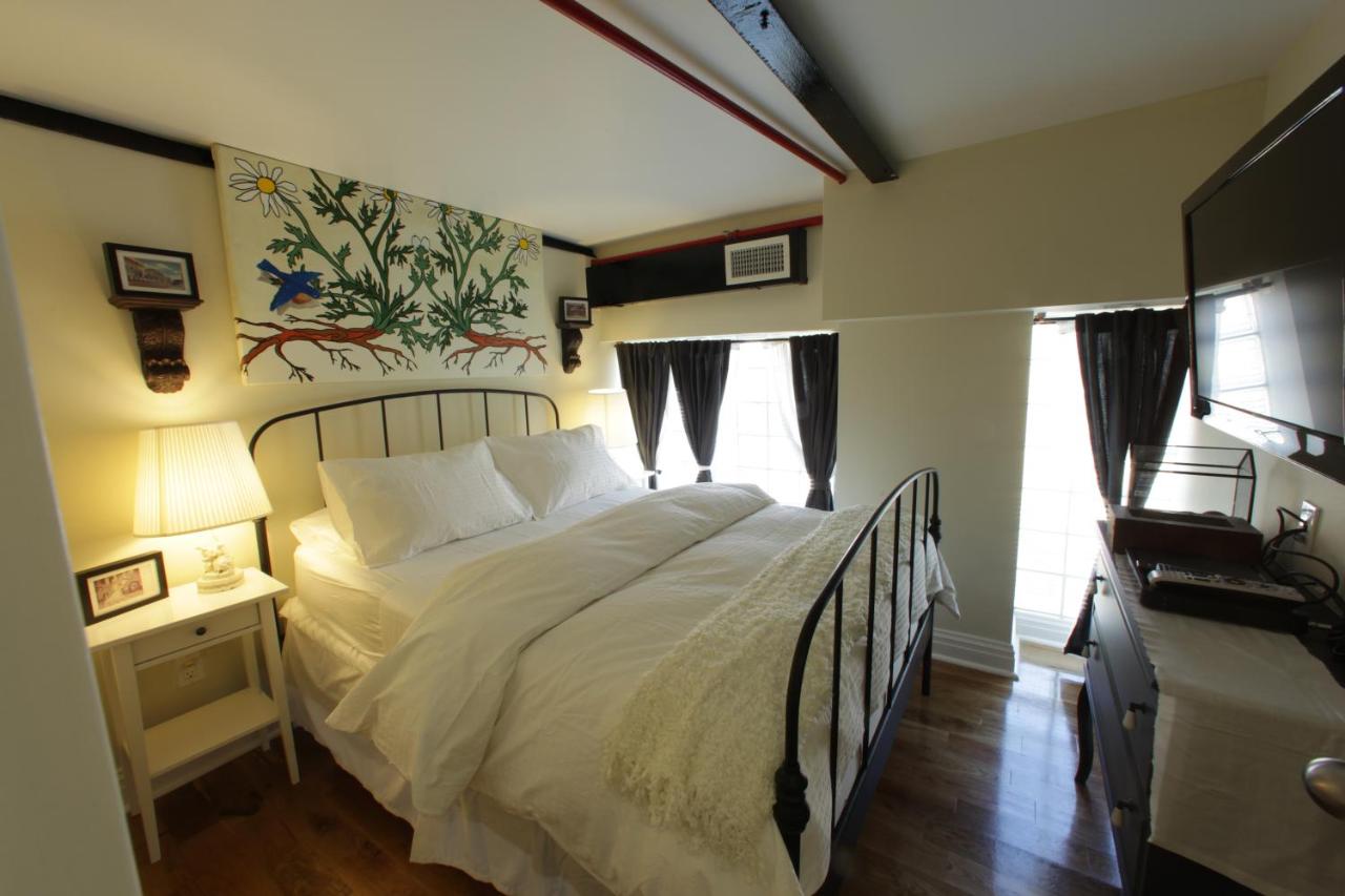 Two-Bedroom Duplex Loft at The Box House Hotel
