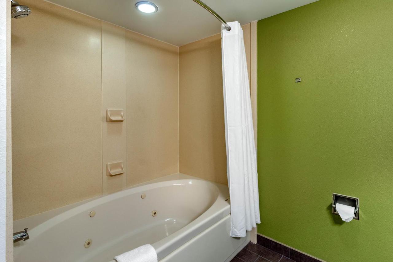 | Sleep Inn & Suites Allendale