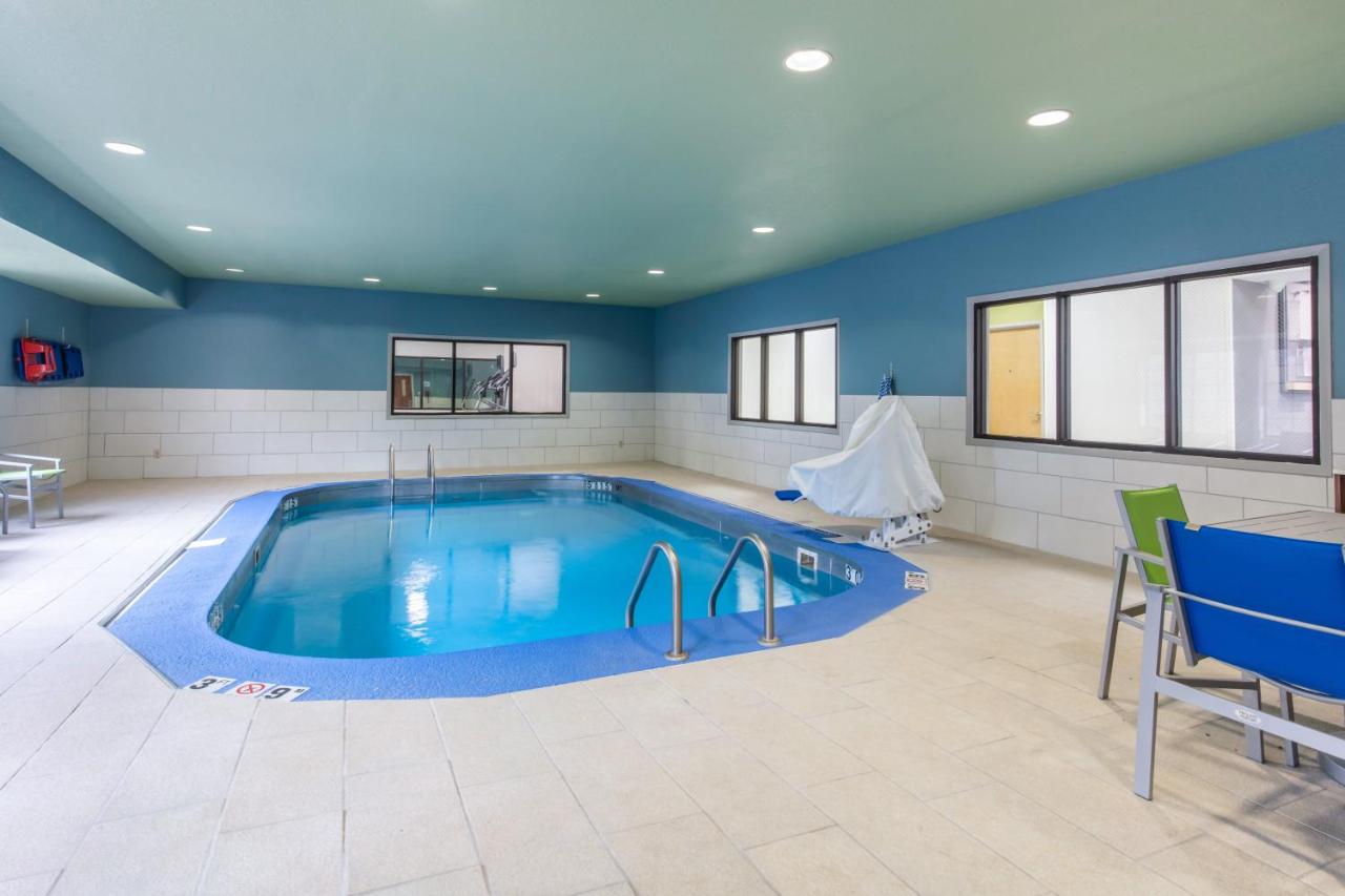 | Holiday Inn Express Henderson, an IHG Hotel