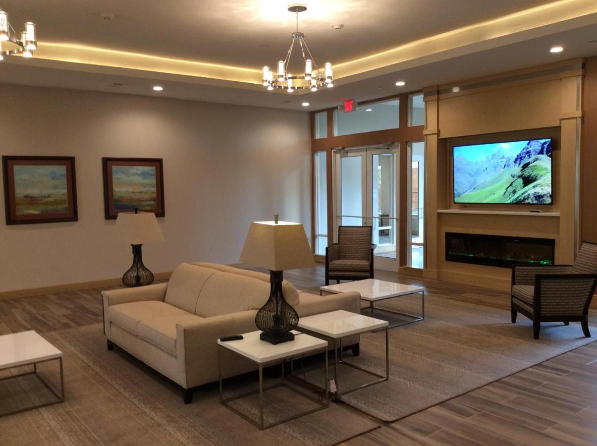 | Holiday Inn Trophy Club, an IHG Hotel
