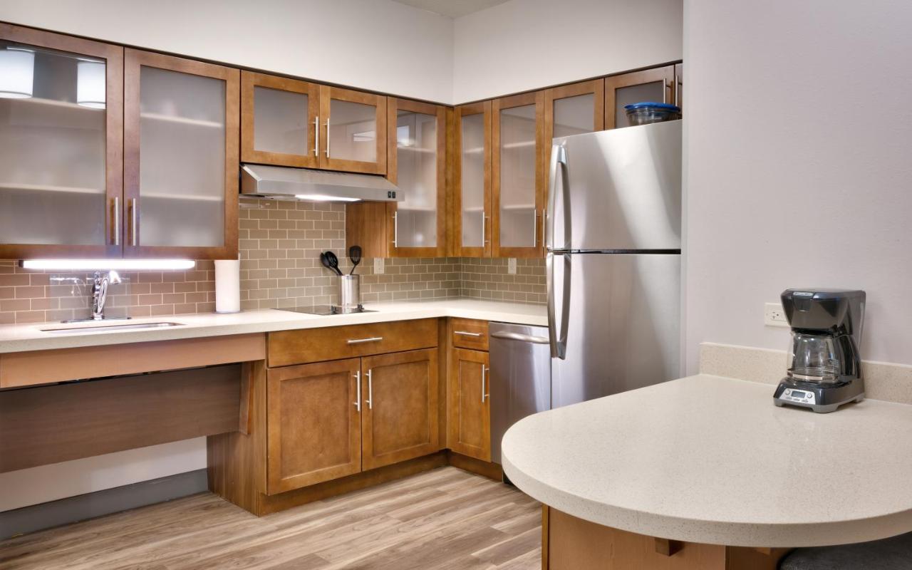 One-Bedroom King Suite - Non-Smoking at Staybridge Suites Gainesville I-75, an IHG Hotel