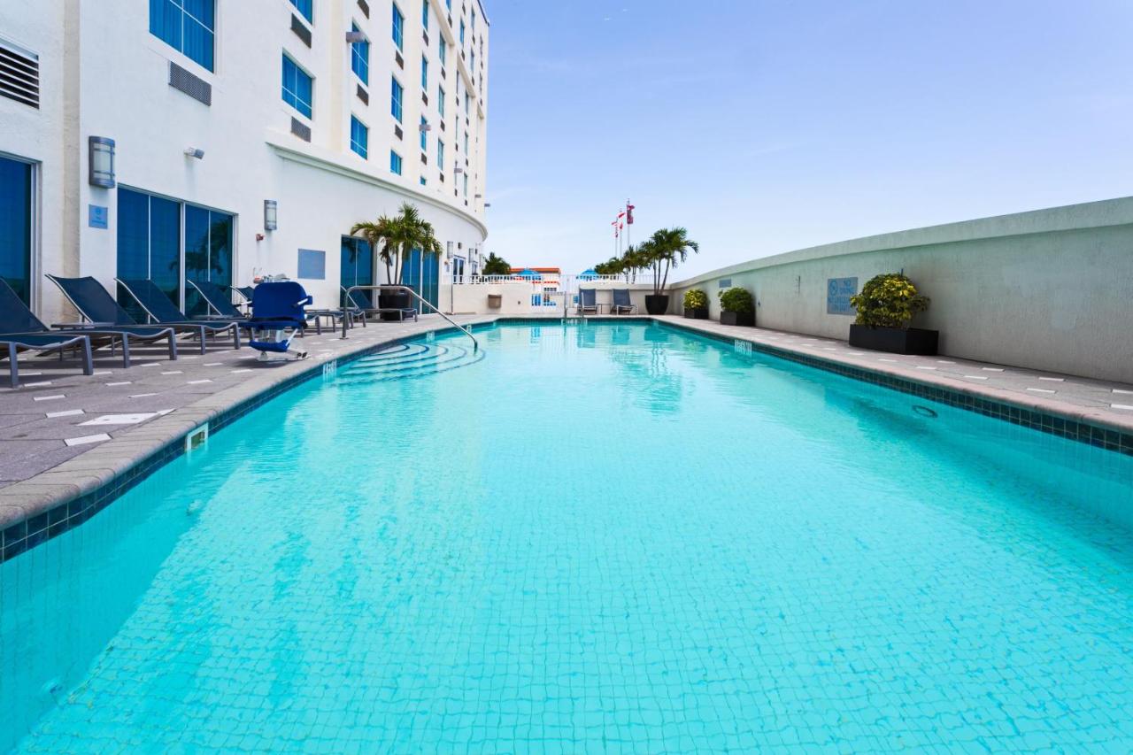 | Crowne Plaza Hotel & Resorts Fort Lauderdale Airport/ Cruise, an IHG Hotel