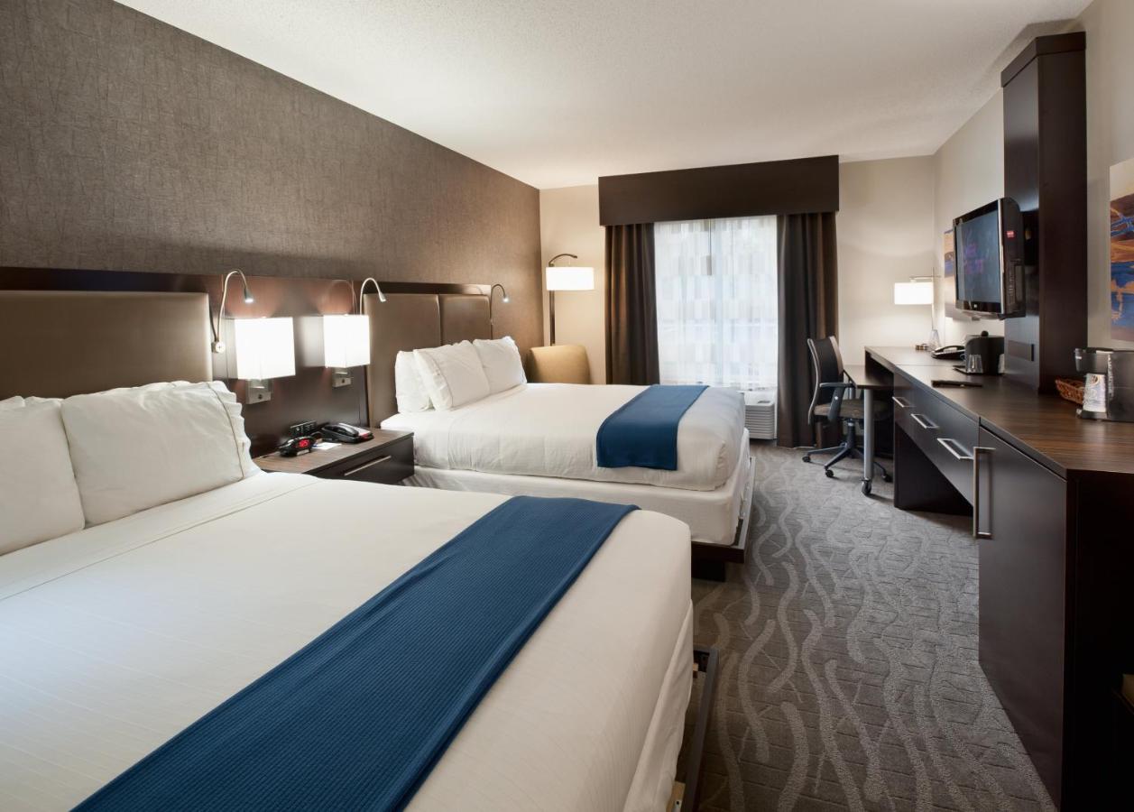 | Holiday Inn Express & Suites Dayton South - I-675, an IHG Hotel