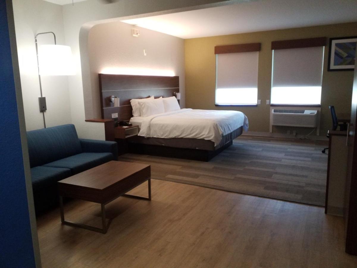 King Room - Disability Access/Hearing Accessible at City Express By Marriott Daytona Beach Speedway