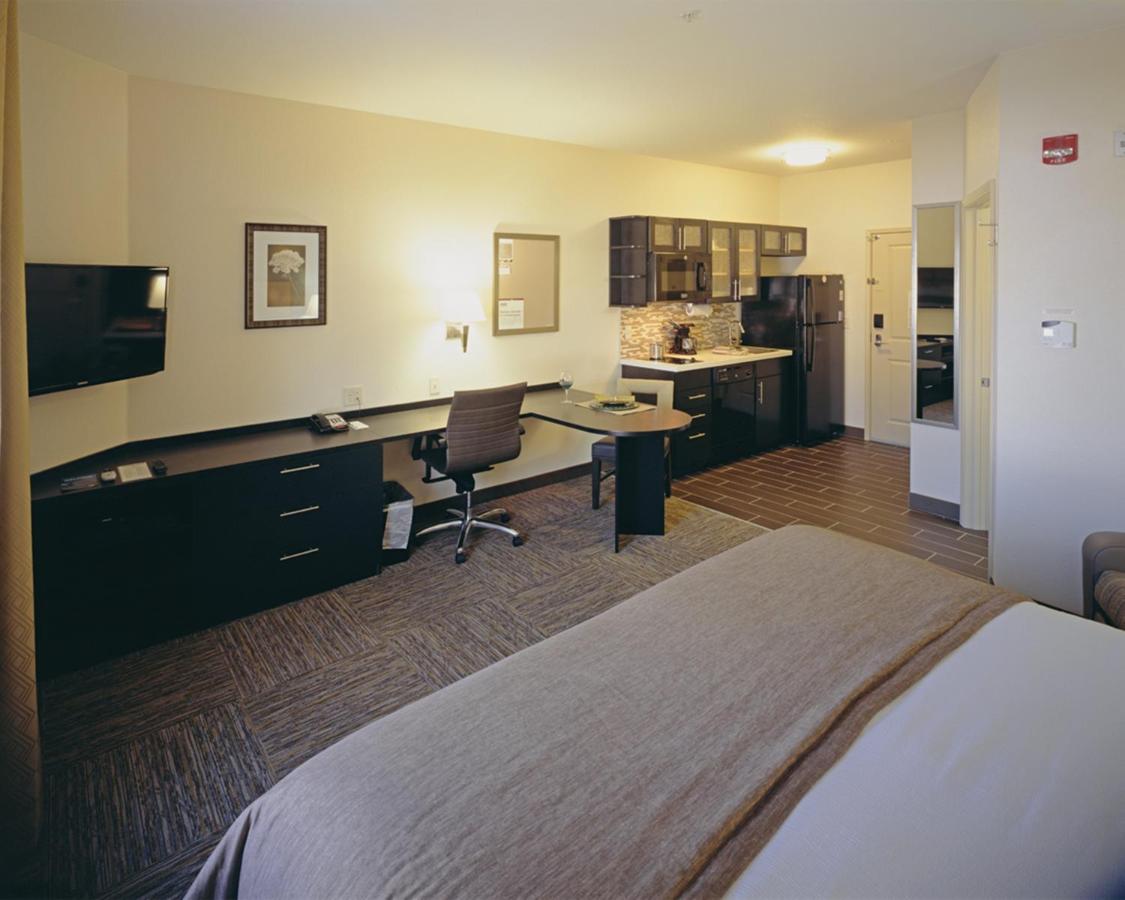 King Studio Suite at Candlewood Suites Fort Collins by IHG