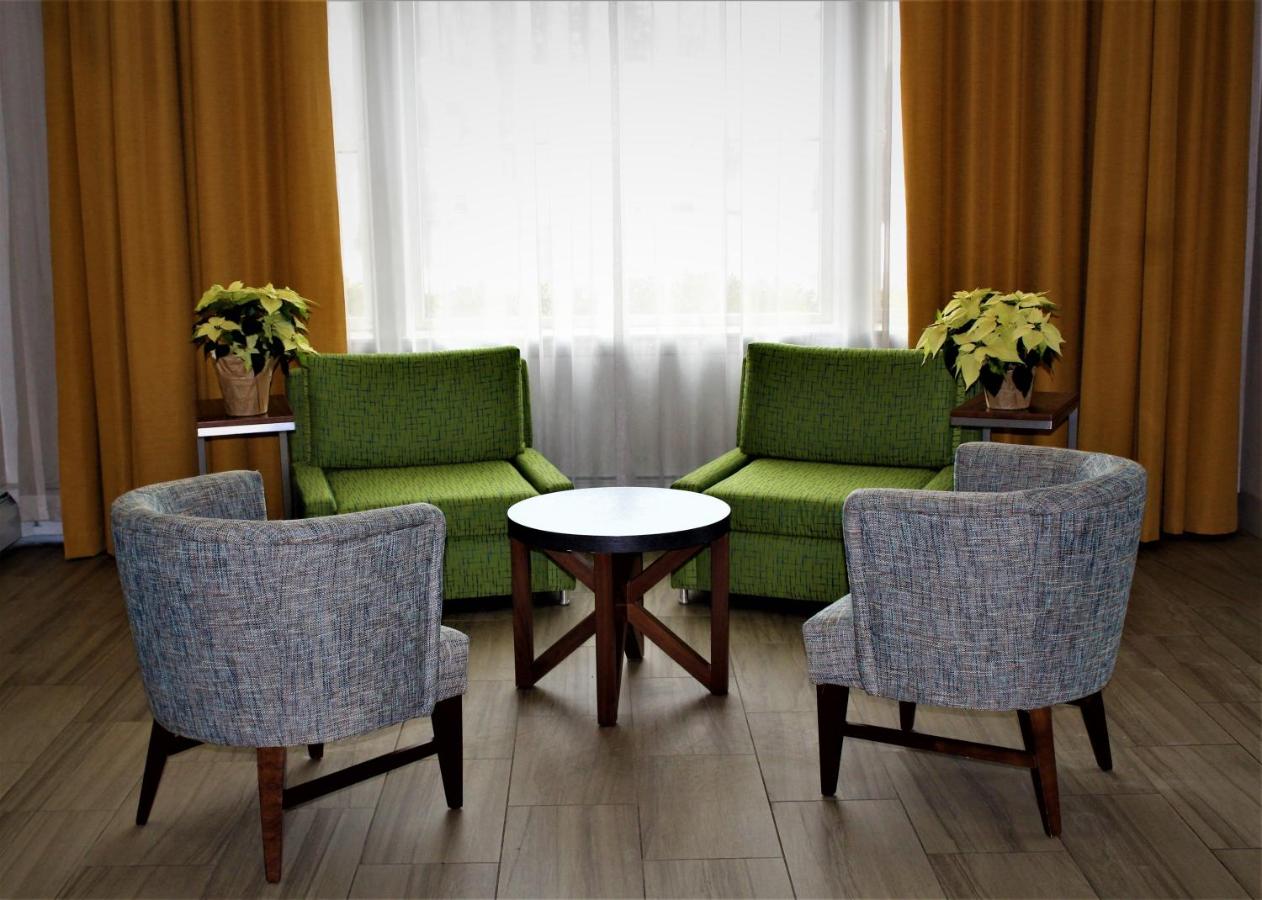  | Holiday Inn Express Durham-UNH, an IHG Hotel