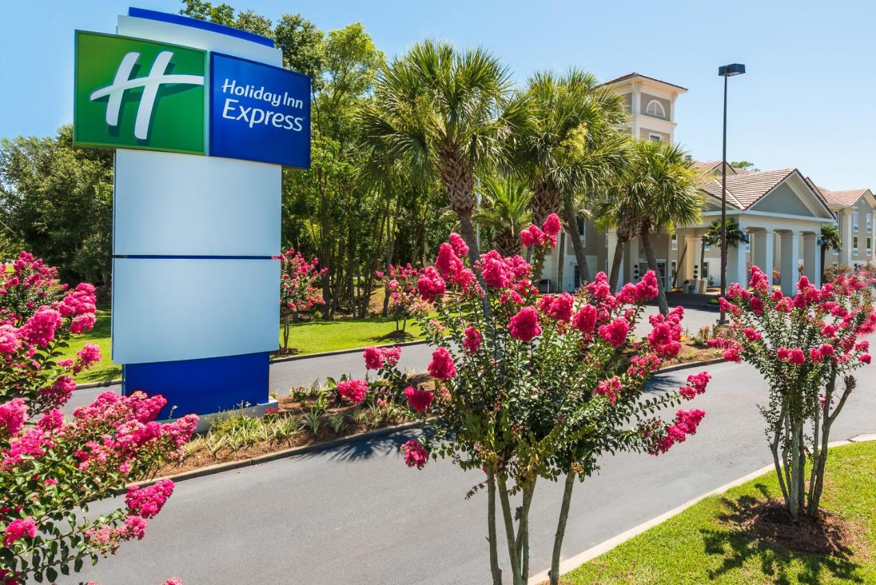 | Holiday Inn Express Fairhope - Point Clear, an IHG Hotel
