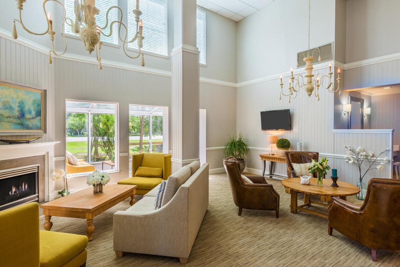 | Holiday Inn Express Fairhope - Point Clear, an IHG Hotel