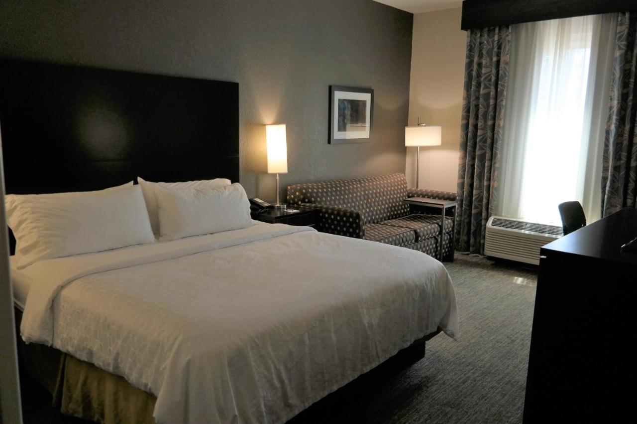  | Holiday Inn Express Fredericksburg - Southpoint, an IHG Hotel