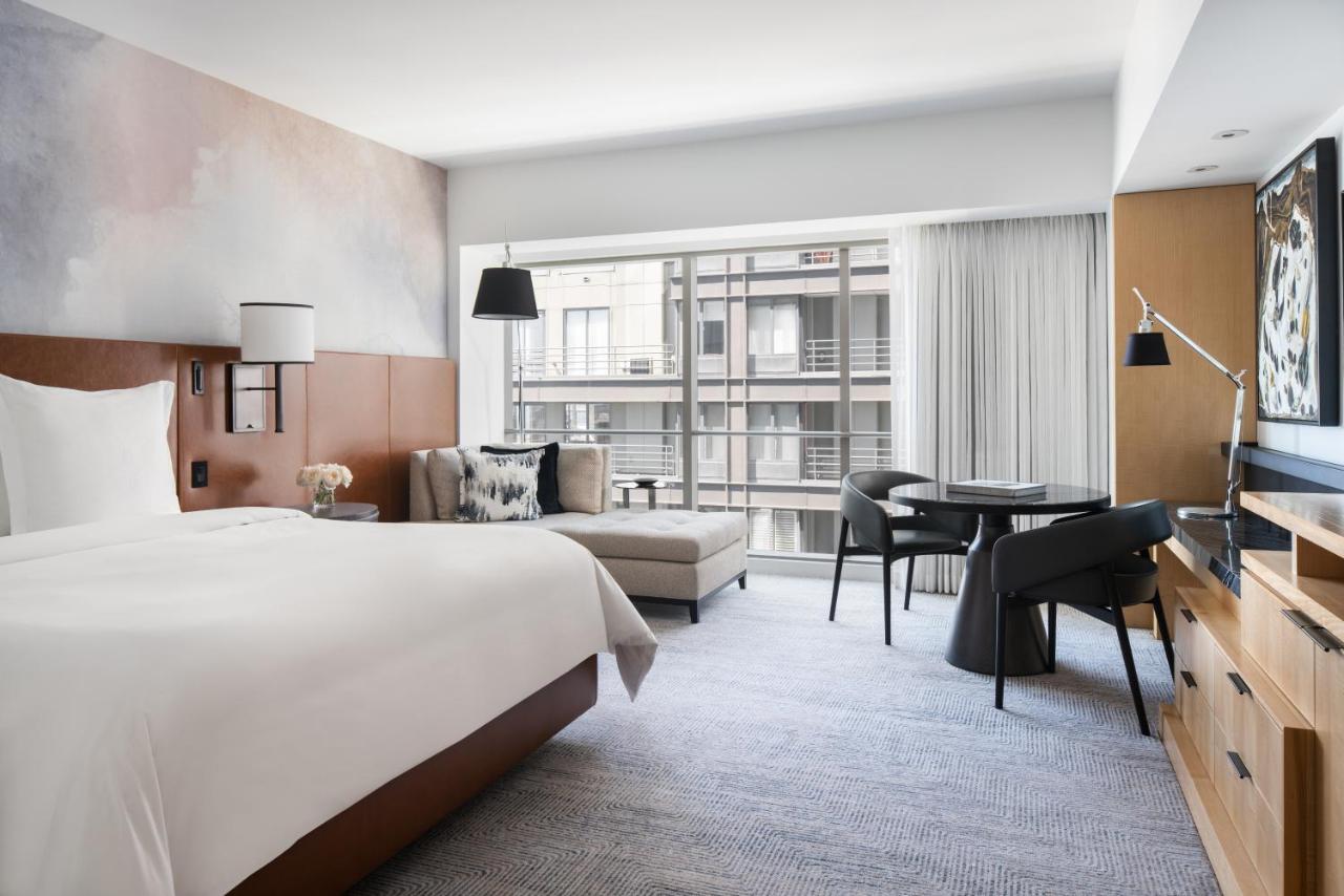 | Four Seasons Hotel Seattle