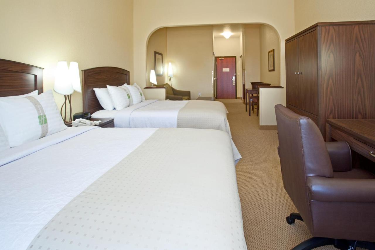 Queen Room with Two Queen Beds Suite - Non-Smoking at Holiday Inn Denver-Parker-E470/Parker Road, an IHG Hotel