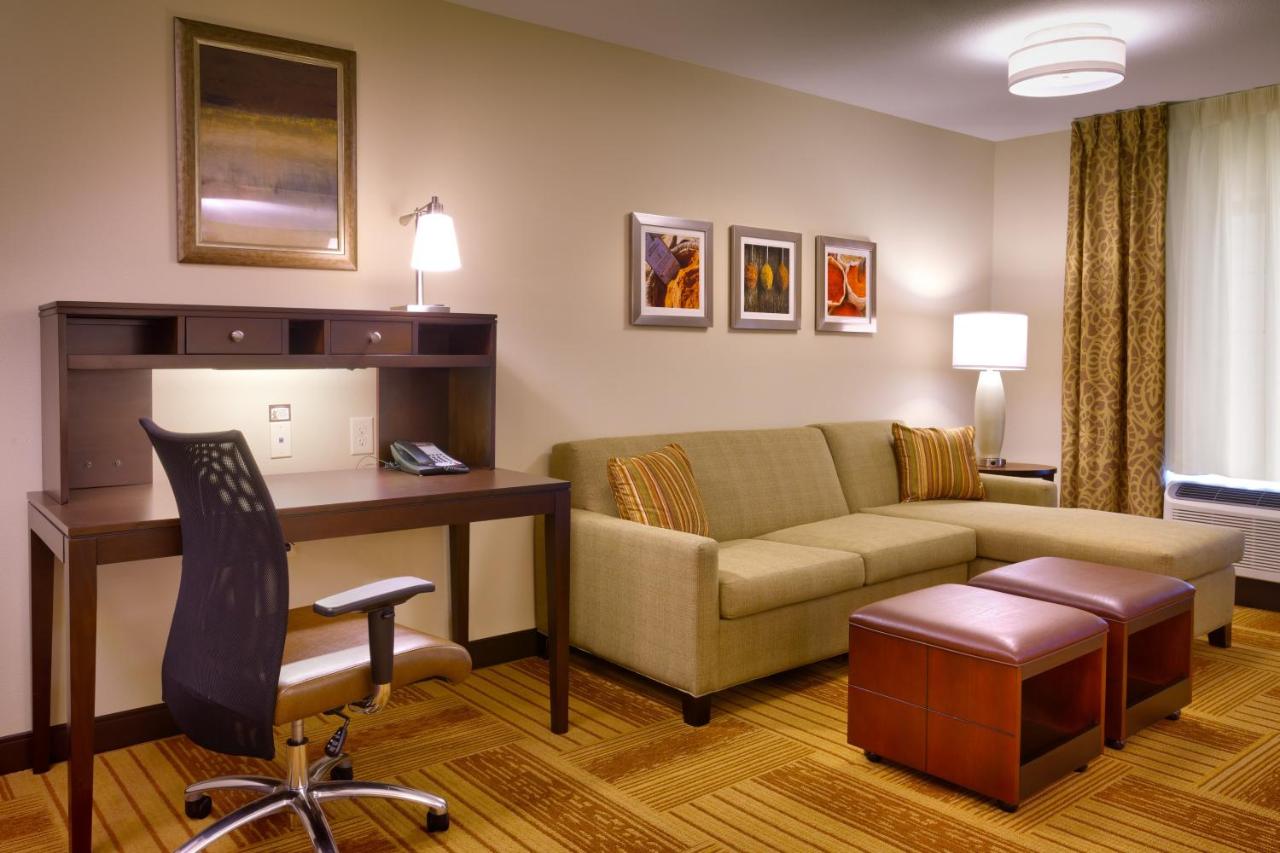 Queen Suite - Hearing Accessible at Staybridge Suites Cheyenne, an IHG Hotel