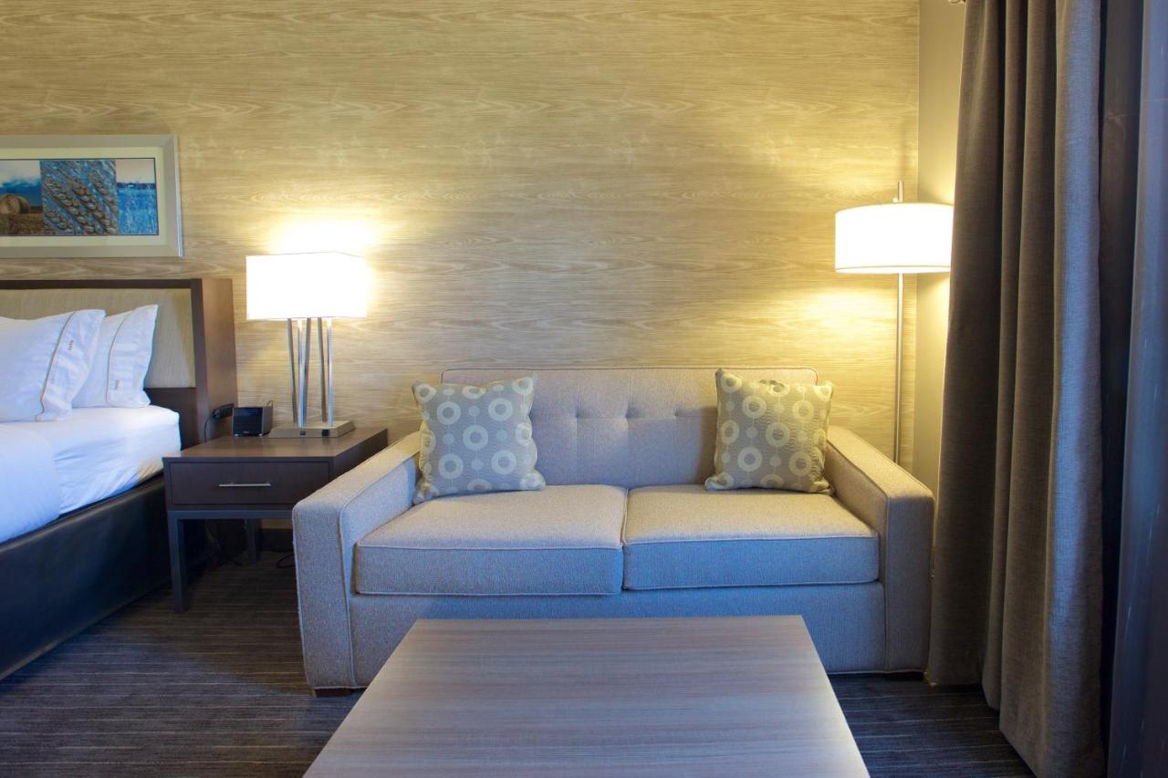 | Holiday Inn Express Fargo SW I94 Medical Center, an IHG Hotel