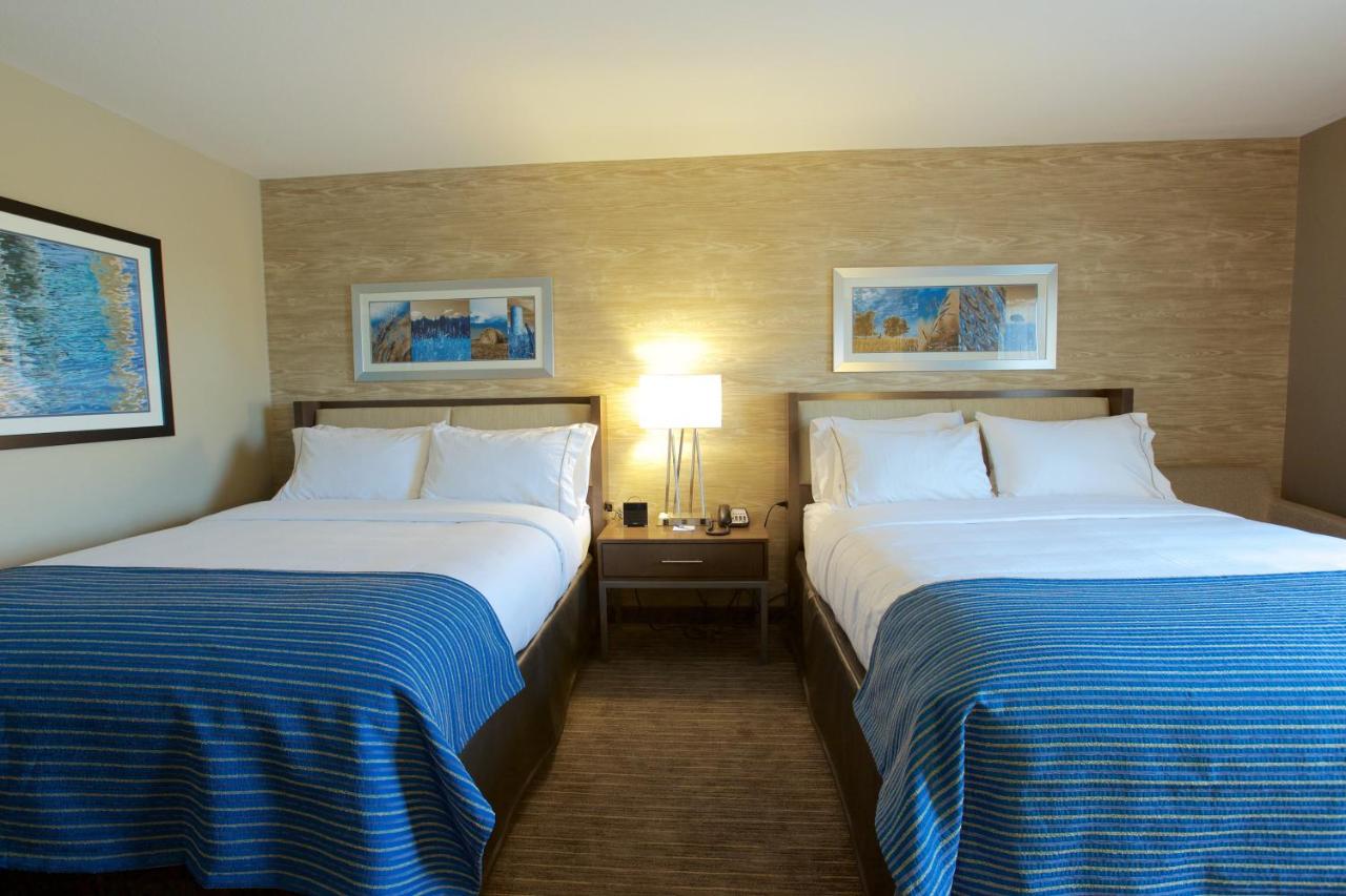 | Holiday Inn Express Fargo SW I94 Medical Center, an IHG Hotel