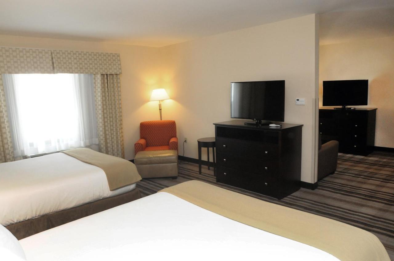  | Holiday Inn Express Hotel & Suites Cambridge