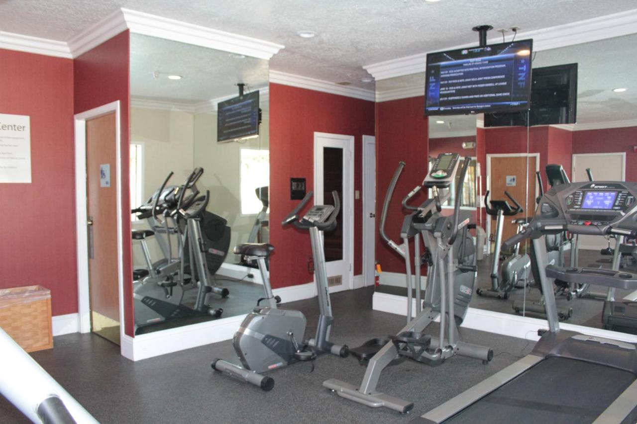  | Holiday Inn Express Hotel & Suites Corning, an IHG Hotel