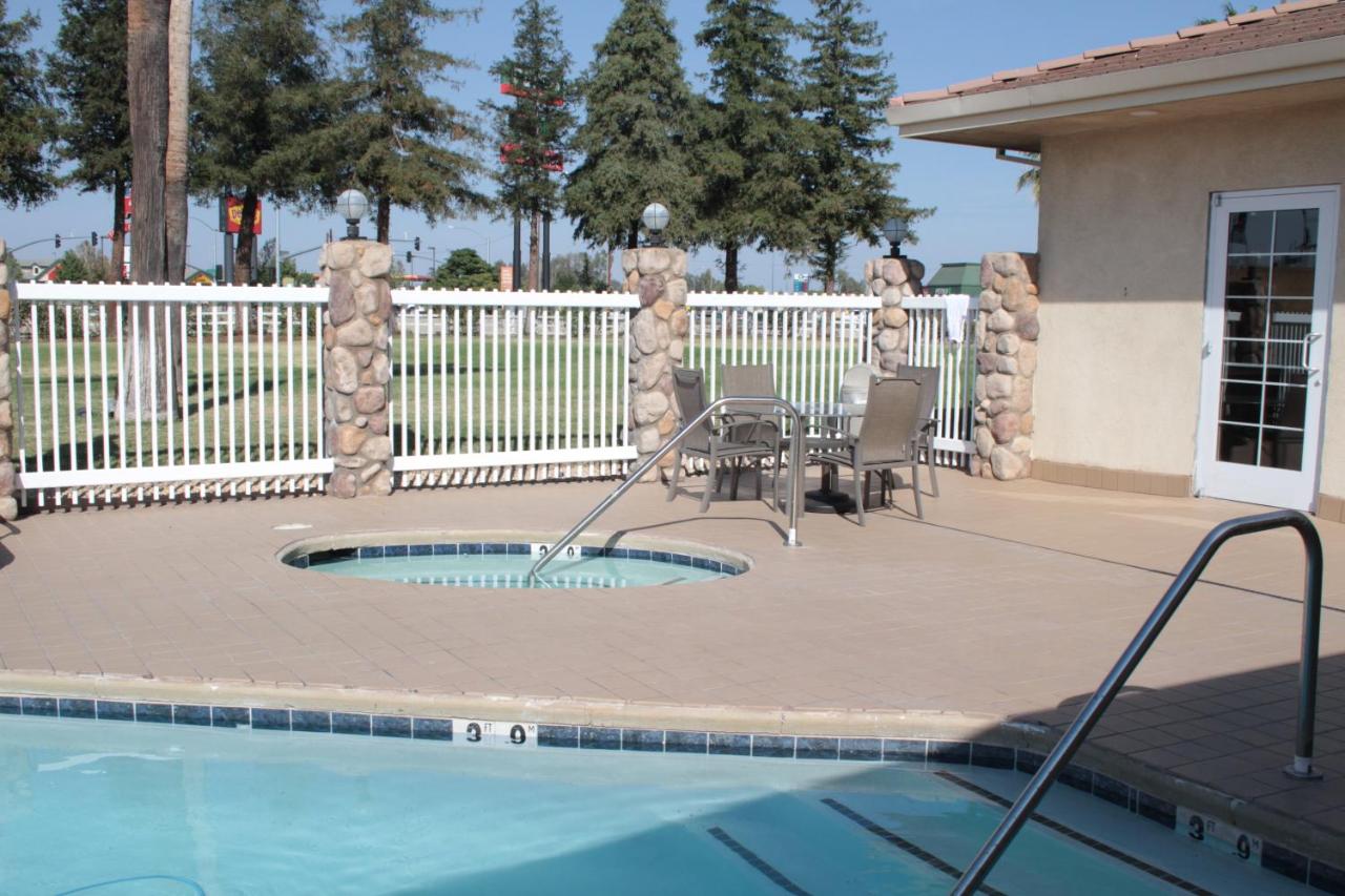  | Holiday Inn Express Hotel & Suites Corning, an IHG Hotel