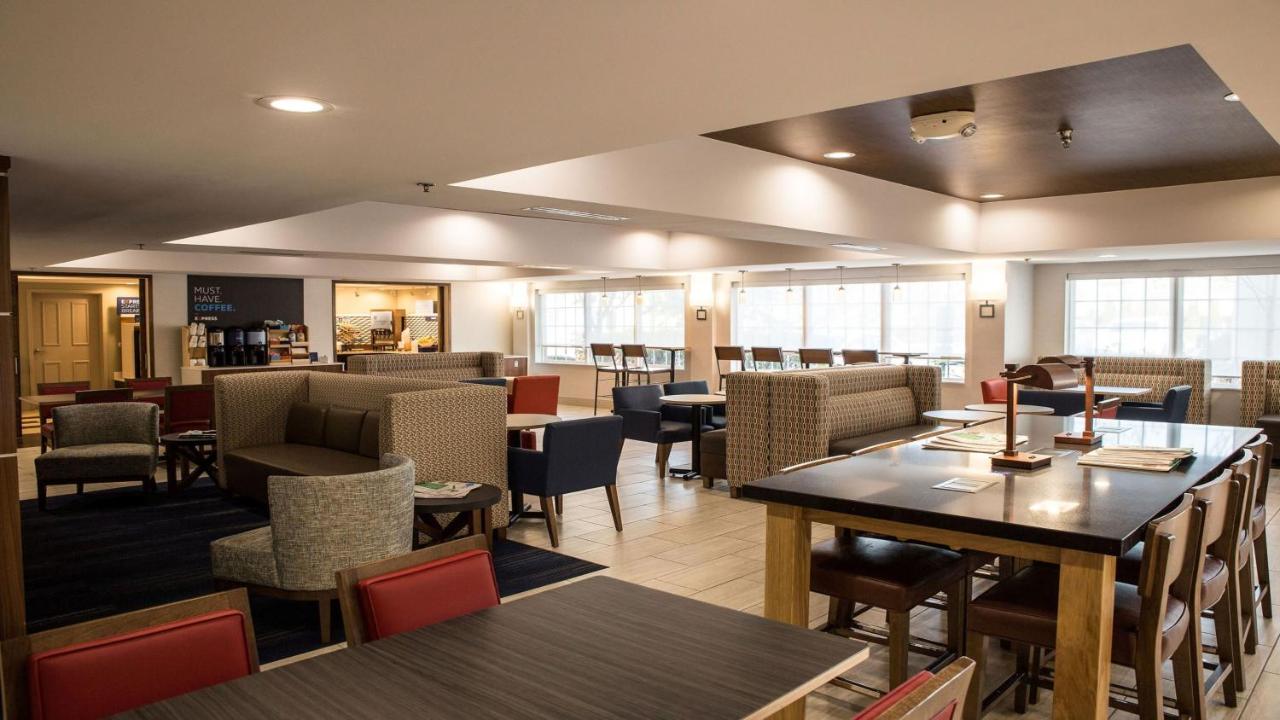 Holiday Inn Express Columbus-Dublin, an IHG Hotel