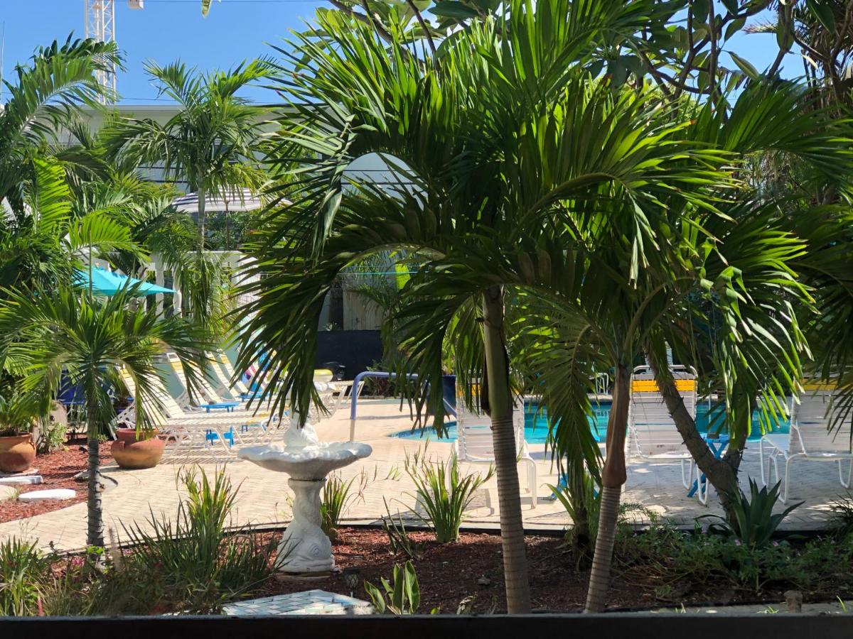 | Cheston House - Clothing Optional All Male Guesthouse