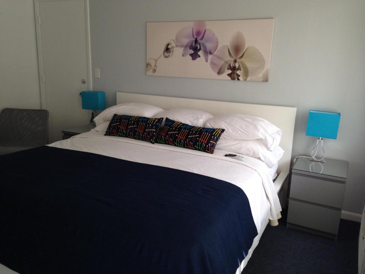 | Cheston House - Clothing Optional All Male Guesthouse