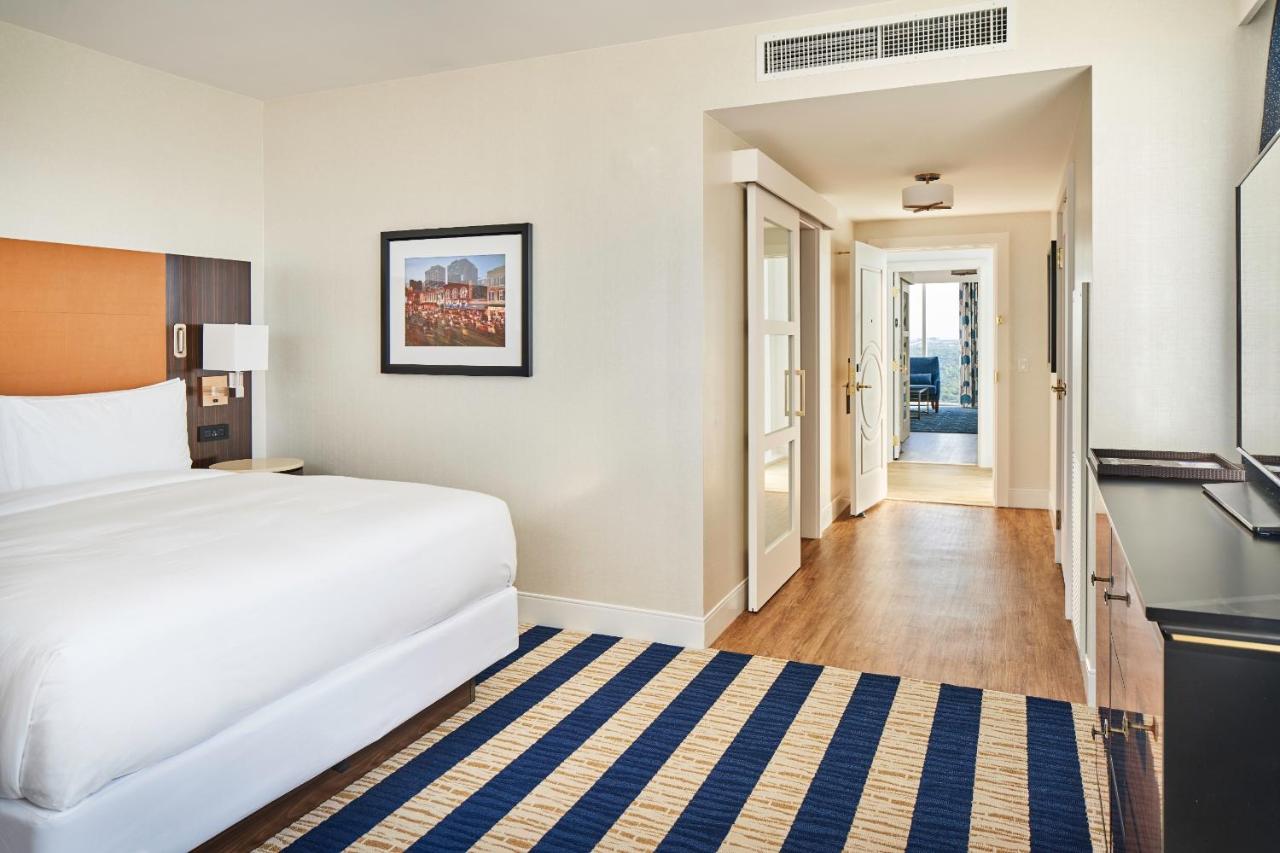 Signature One-Bedroom Suite at Fairmont Austin