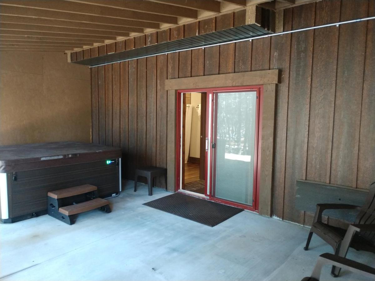 Deluxe Double Studio at Sawtelle Mountain Resort