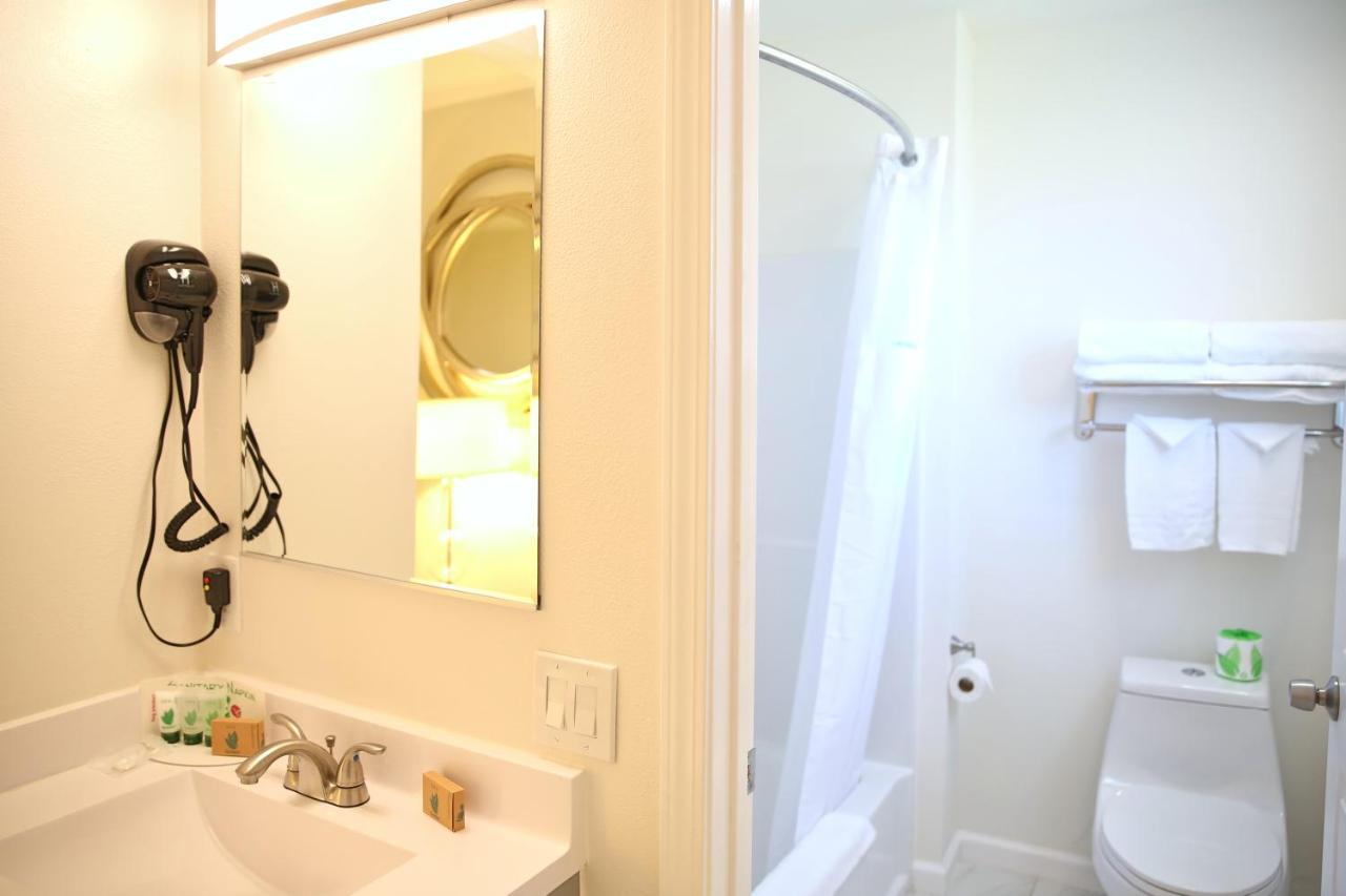 Studio Suite with Two Double Beds - Non-Smoking at Travelodge by Wyndham Crescent City