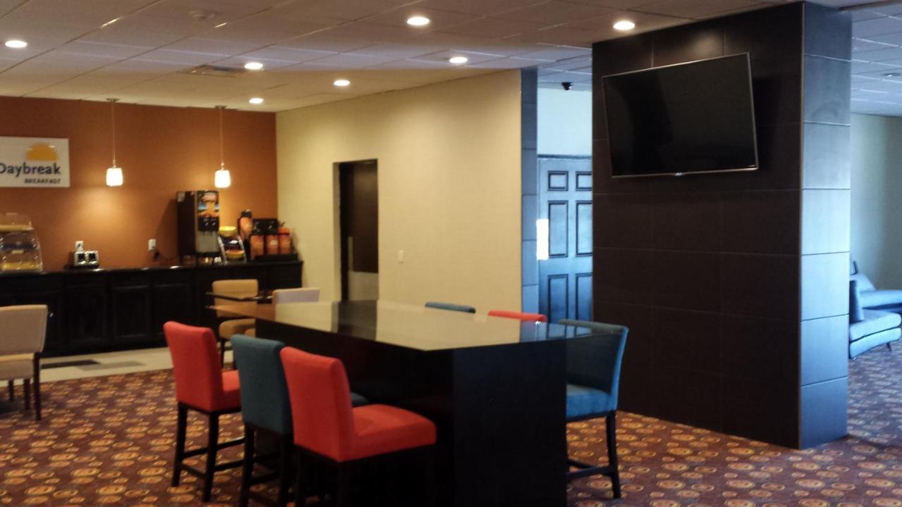 | Days Inn by Wyndham Henryetta