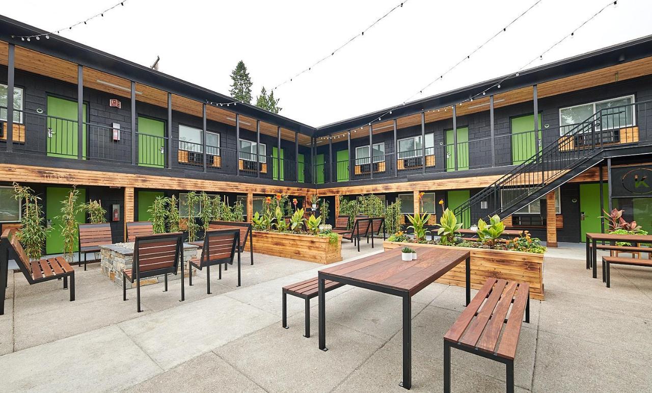  | Kenton Hotel