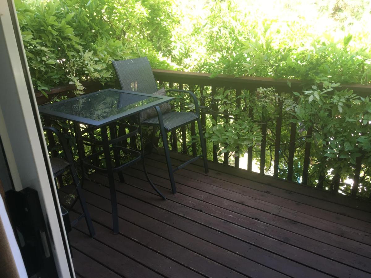 | Harvest House Bed and Breakfast