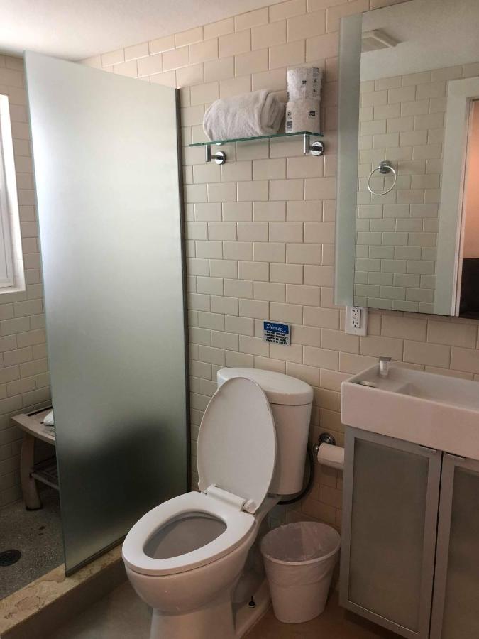  | Captiva Beach Resort (open private beach access)