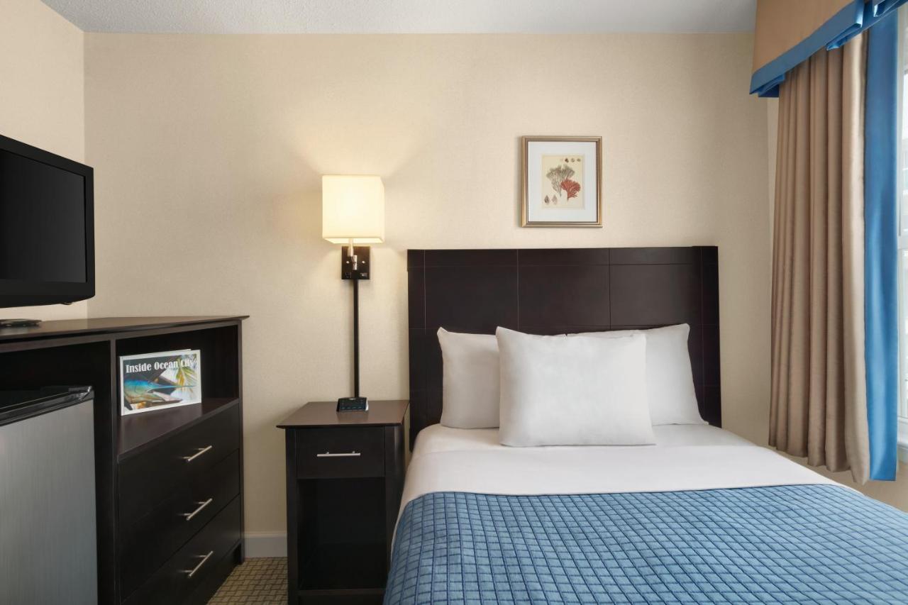 Budget Room 8x8 at Harrison Hall Hotel