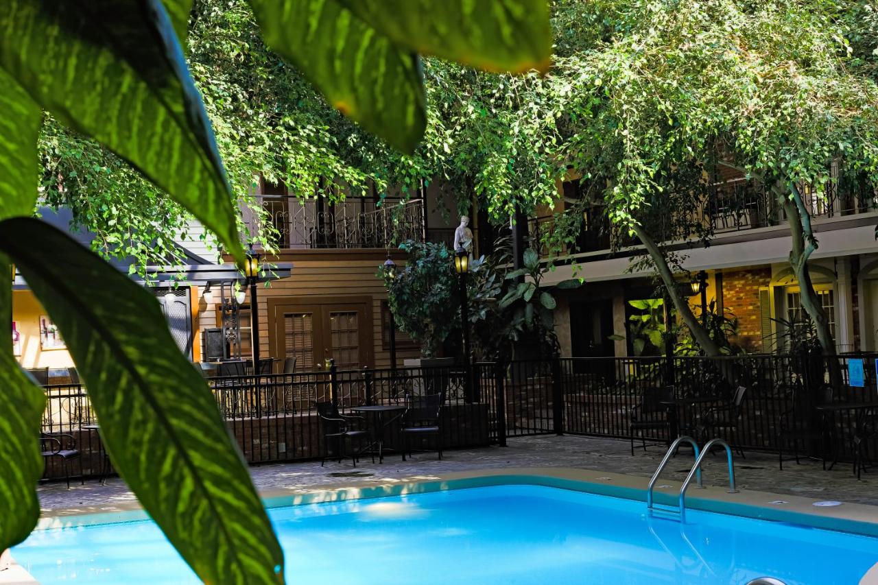 King Room with Pool View at Heritage Inn