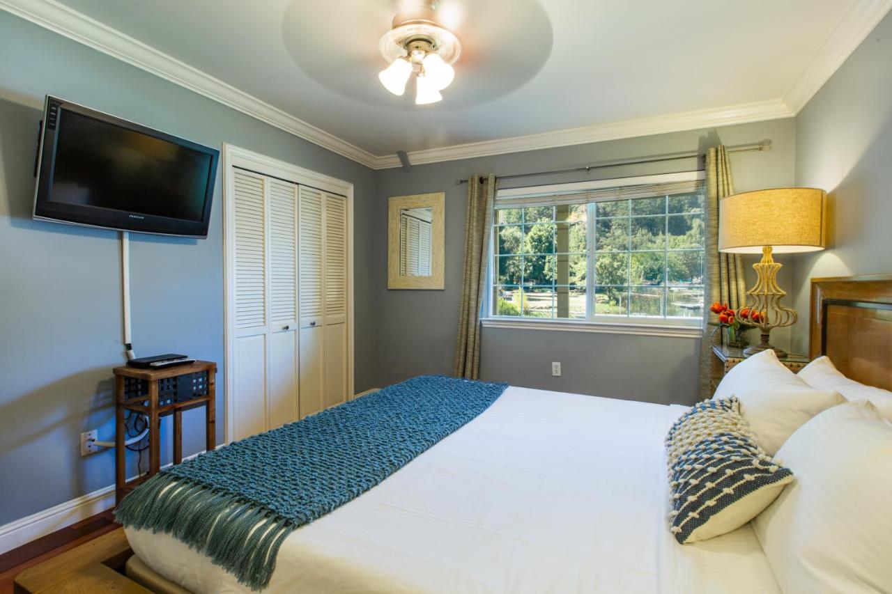 Executive Suite at The Lodge At Blue Lakes