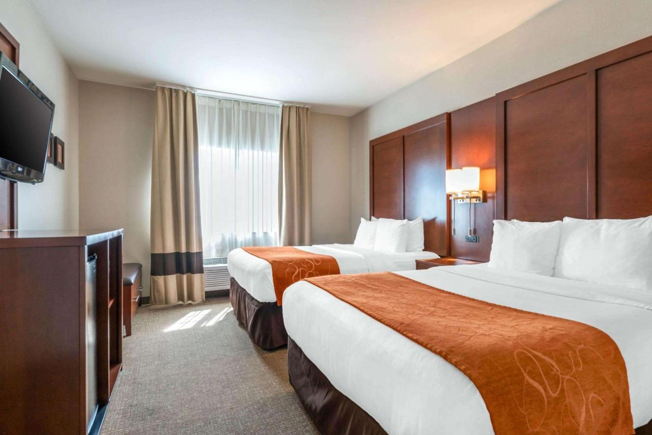 Queen Suite with Two Queen Beds - Non-Smoking at Comfort Suites Yakima