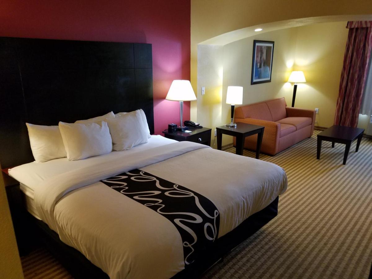 | La Quinta by Wyndham Atlanta Union City