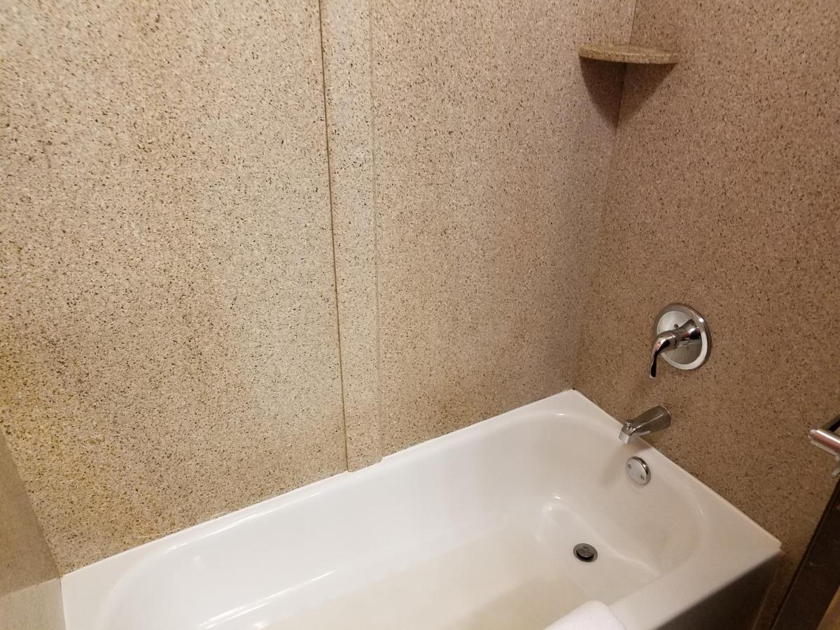 | La Quinta by Wyndham Atlanta Union City
