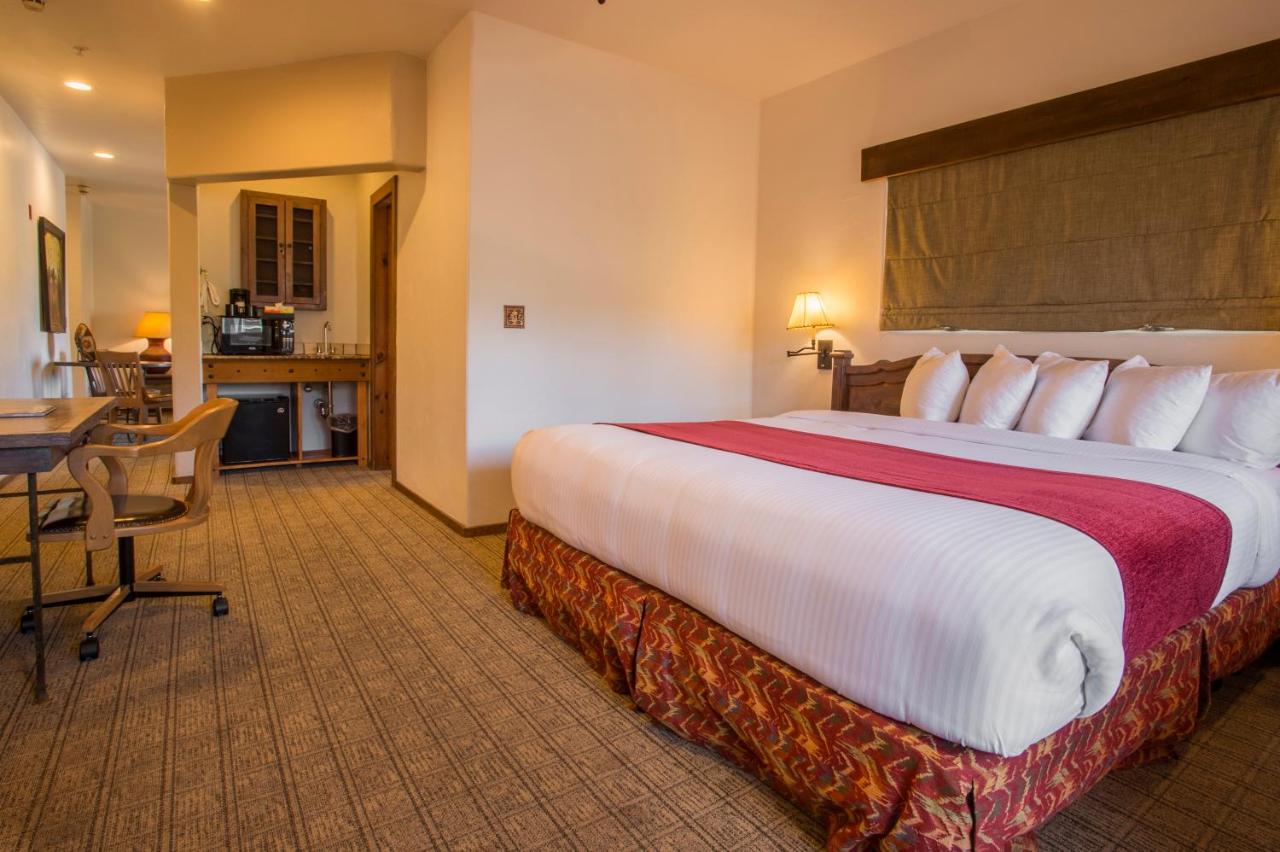 Santa Fe Executive Suite at Table Mountain Inn
