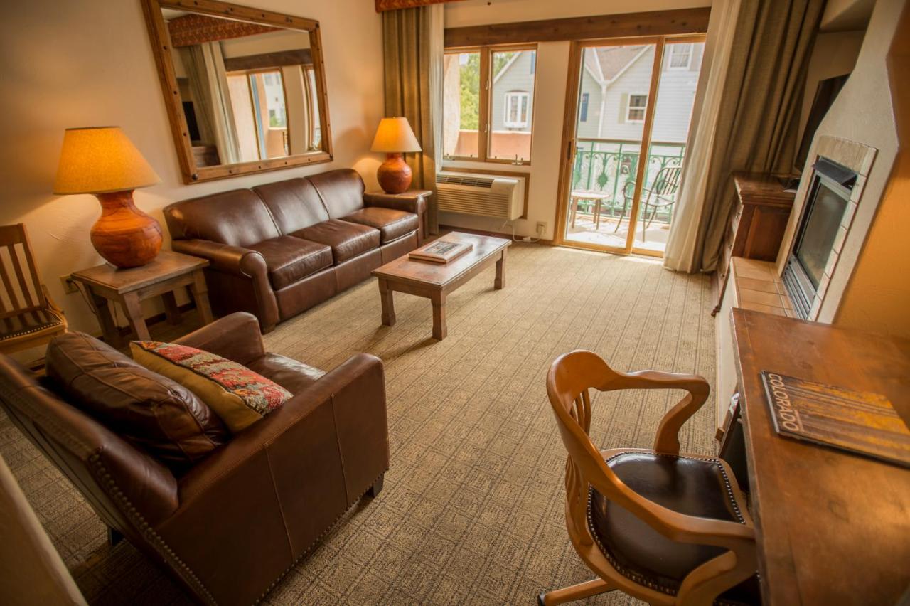 Navajo Junior Suite at Table Mountain Inn