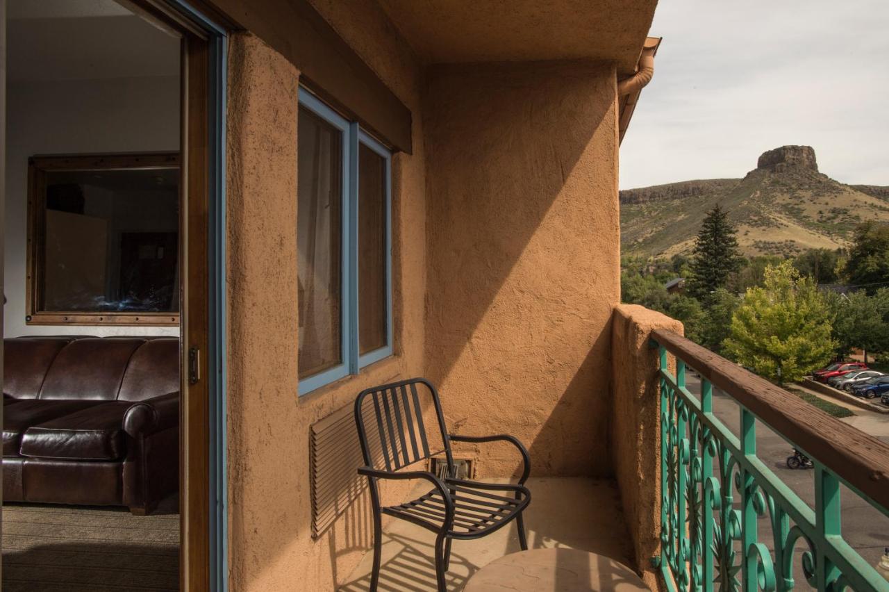 Navajo Junior Suite at Table Mountain Inn