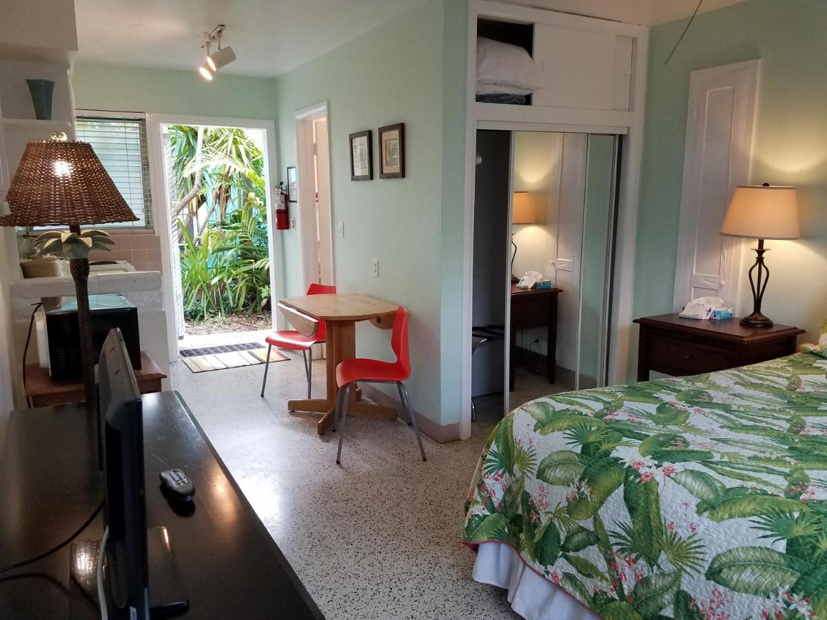  | Alexander Palms Court - 2 Blocks to Duval Street