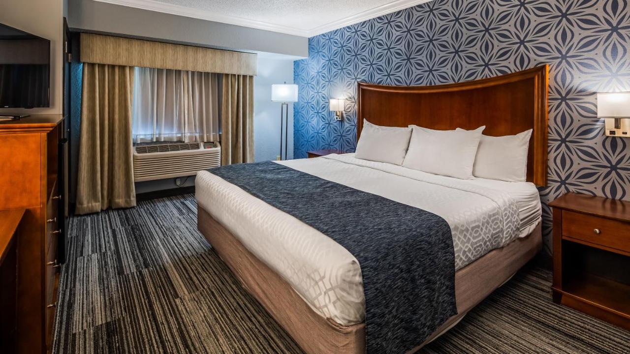 King Room - Non-Smoking at Best Western Plus Franklin Square Inn Troy/Albany