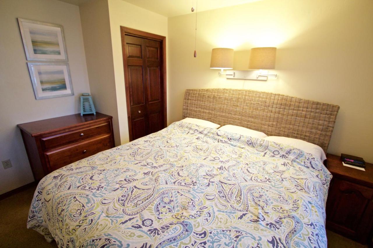 | Baileys Harbor Yacht Club Resort