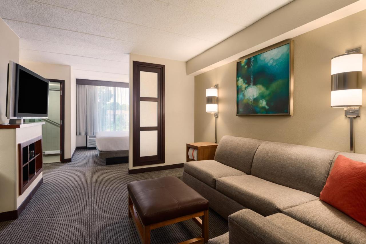 King Room at Hyatt Place Baltimore/Owings Mills