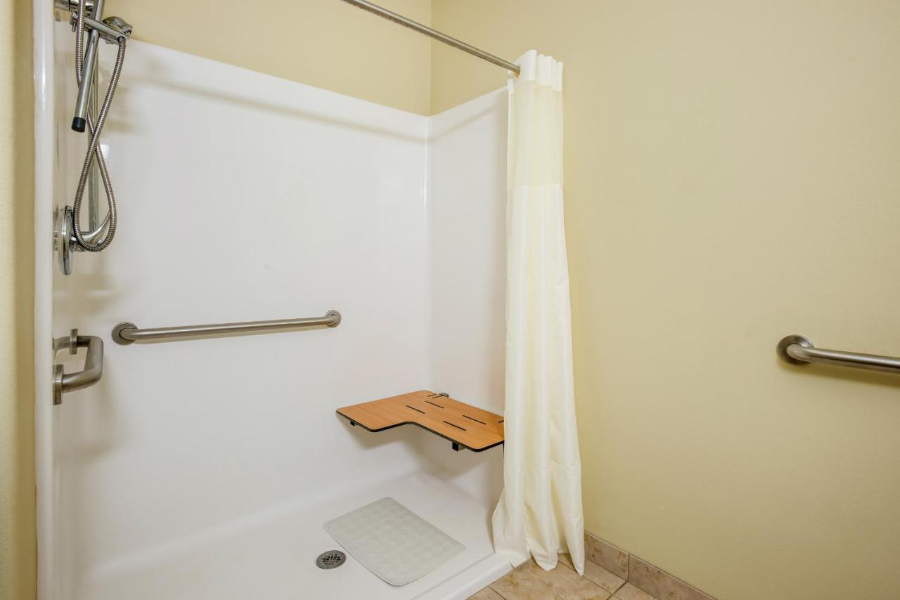 | Knights Inn Bunkie