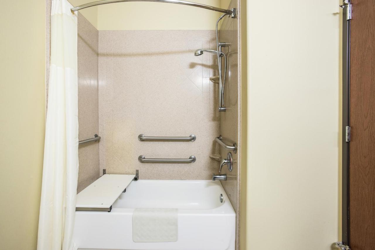 | Knights Inn Bunkie